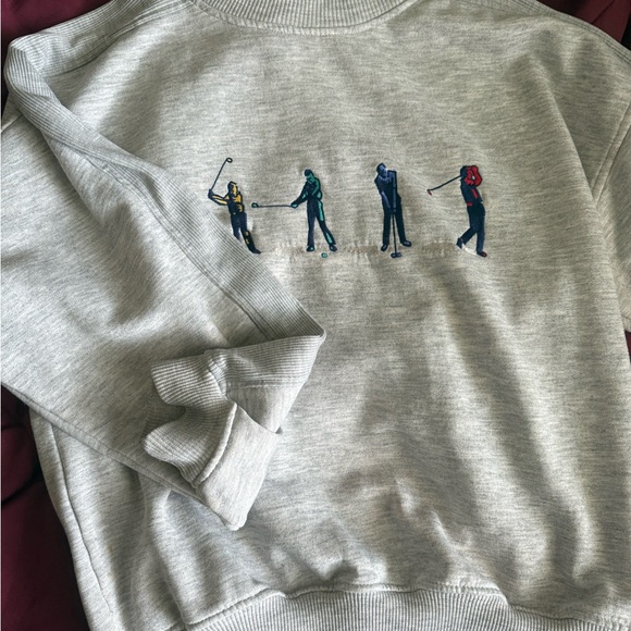 Vintage Gray Sweater with Embroidered Golfers - Picture 5 of 9